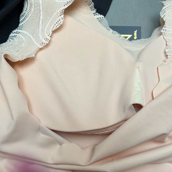 NWT Material Girl Full Body Shaper Nude Beige Bathroom Accessible, Size M - Picture 8 of 9